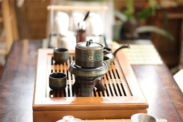 あなたの剪定スタイルが性格を表す理由——知ってる？